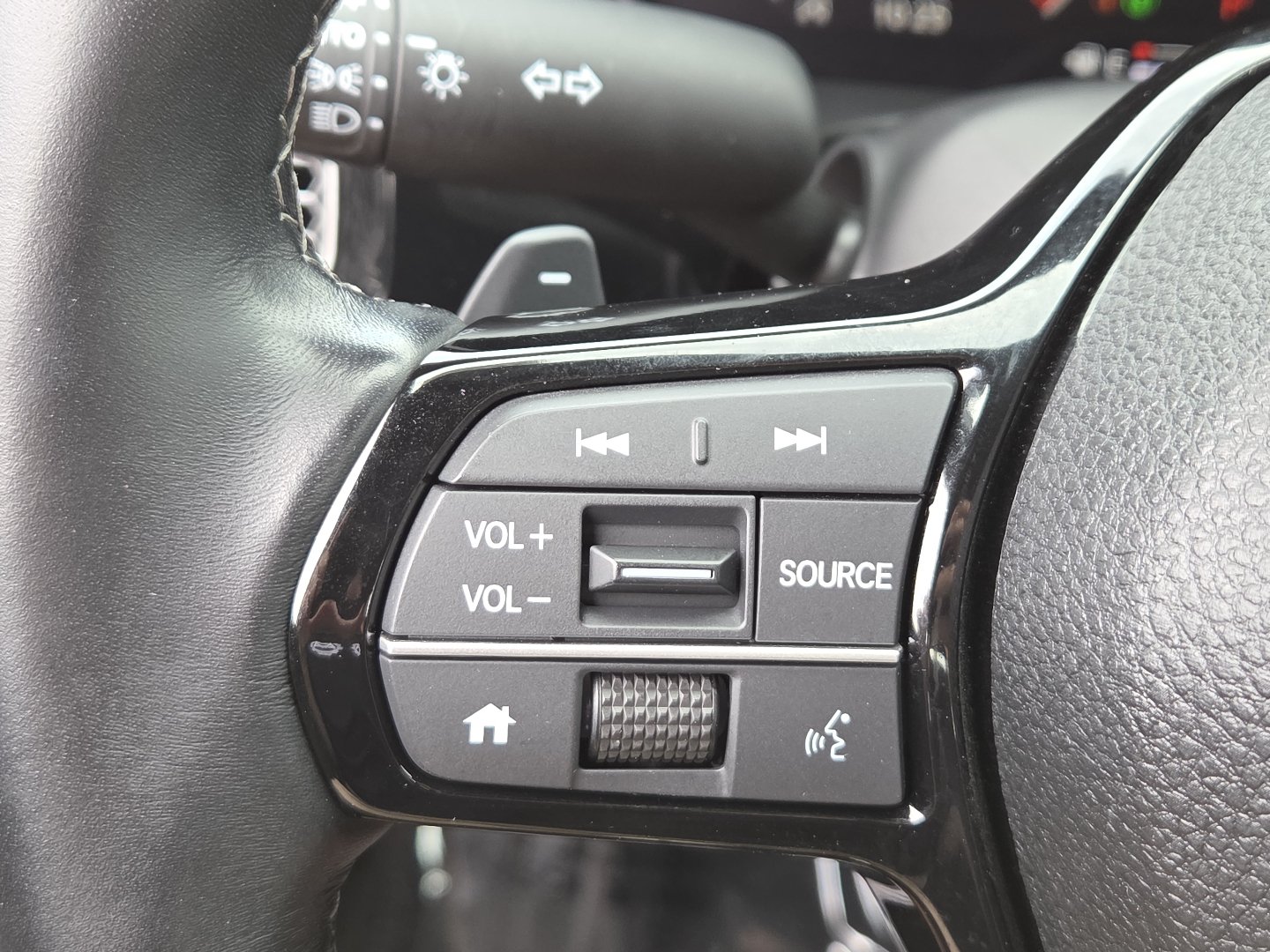 Used 2024 Honda Civic Sport image 29