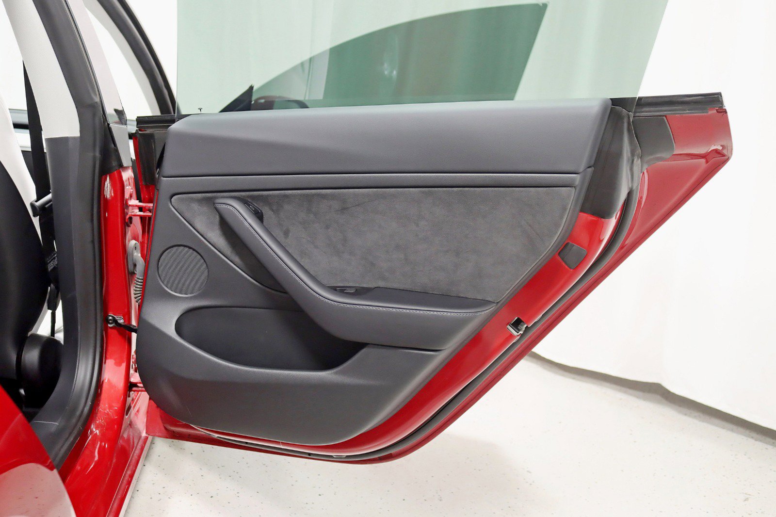 Used 2022 Tesla Model 3 Performance image 36