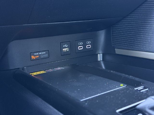 New 2026 Toyota Camry Hybrid w/ Convenience Package FWD image 19
