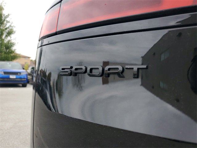 Certified 2025 Land Rover Range Rover Sport SE image 9