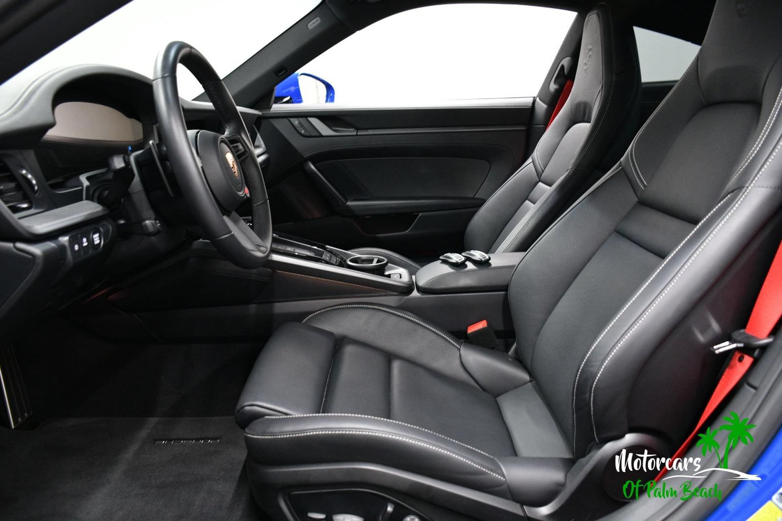 Used 2025 Porsche 911 Carrera RWD image 41