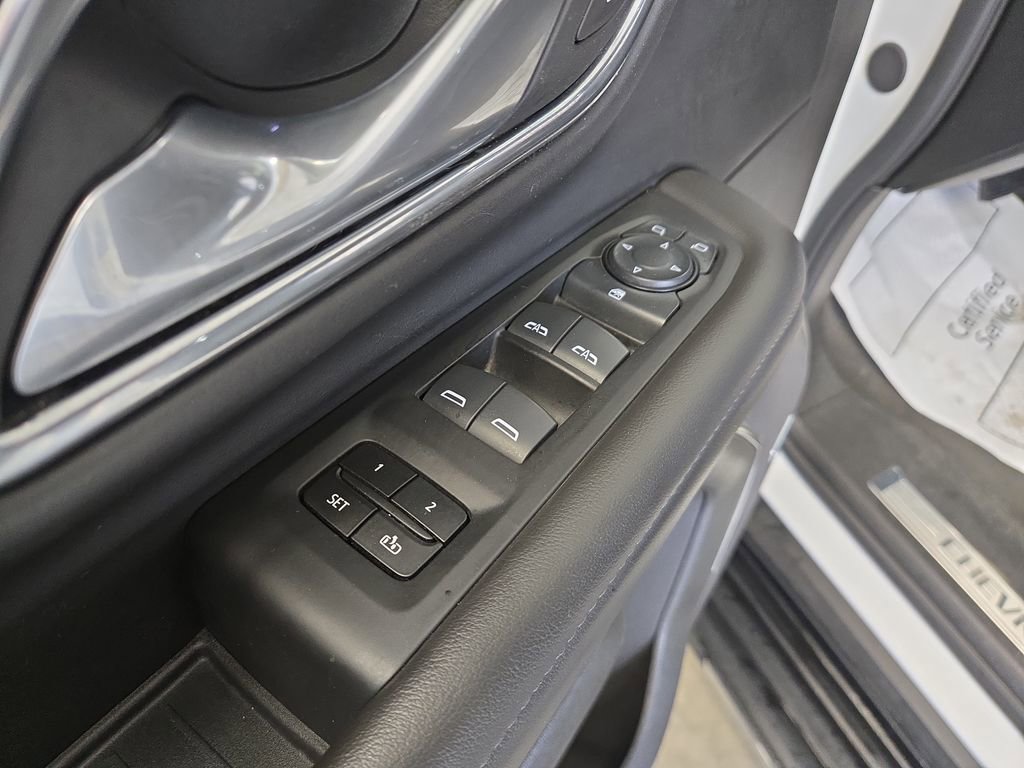 Used 2024 Chevrolet Suburban LT AWD/4WD image 13