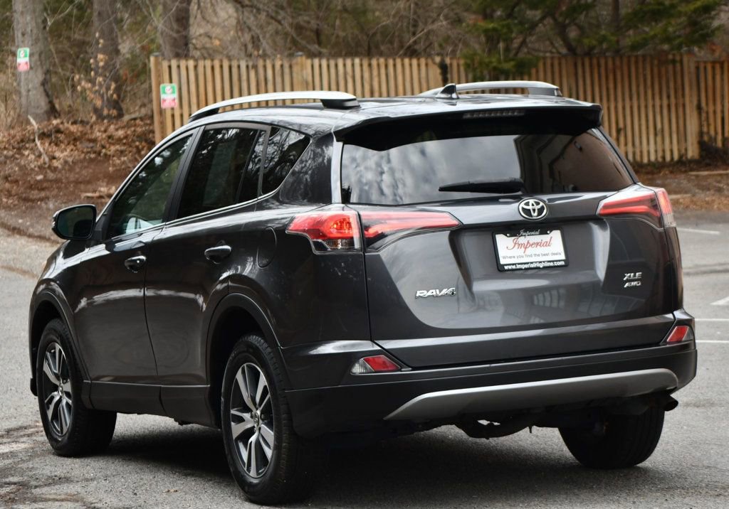 Used 2018 Toyota RAV4 XLE w/ Plus Extra Value Package image 4