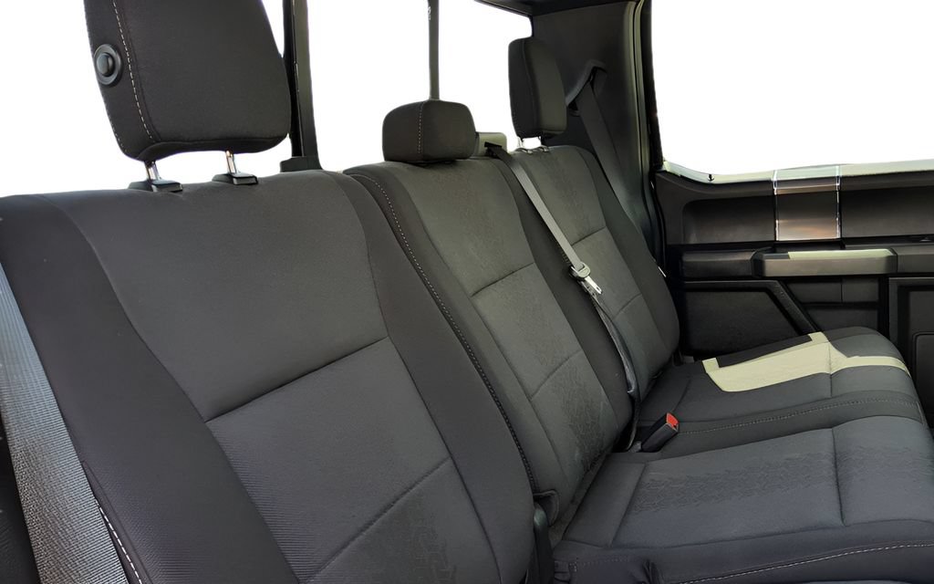 Used 2018 Ford F150 XLT w/ Equipment Group 302A Luxury AWD/4WD image 32