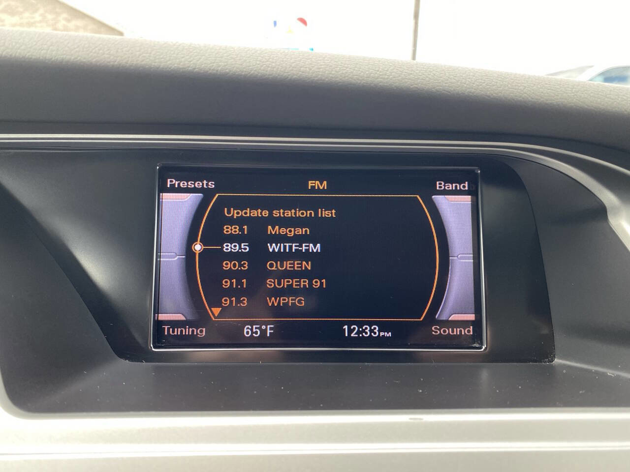 Used 2011 Audi A4 2.0T Premium image 26