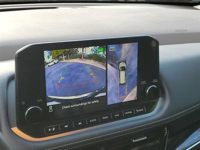 Used 2023 Nissan Rogue SL w/ SL Premium Package image 49