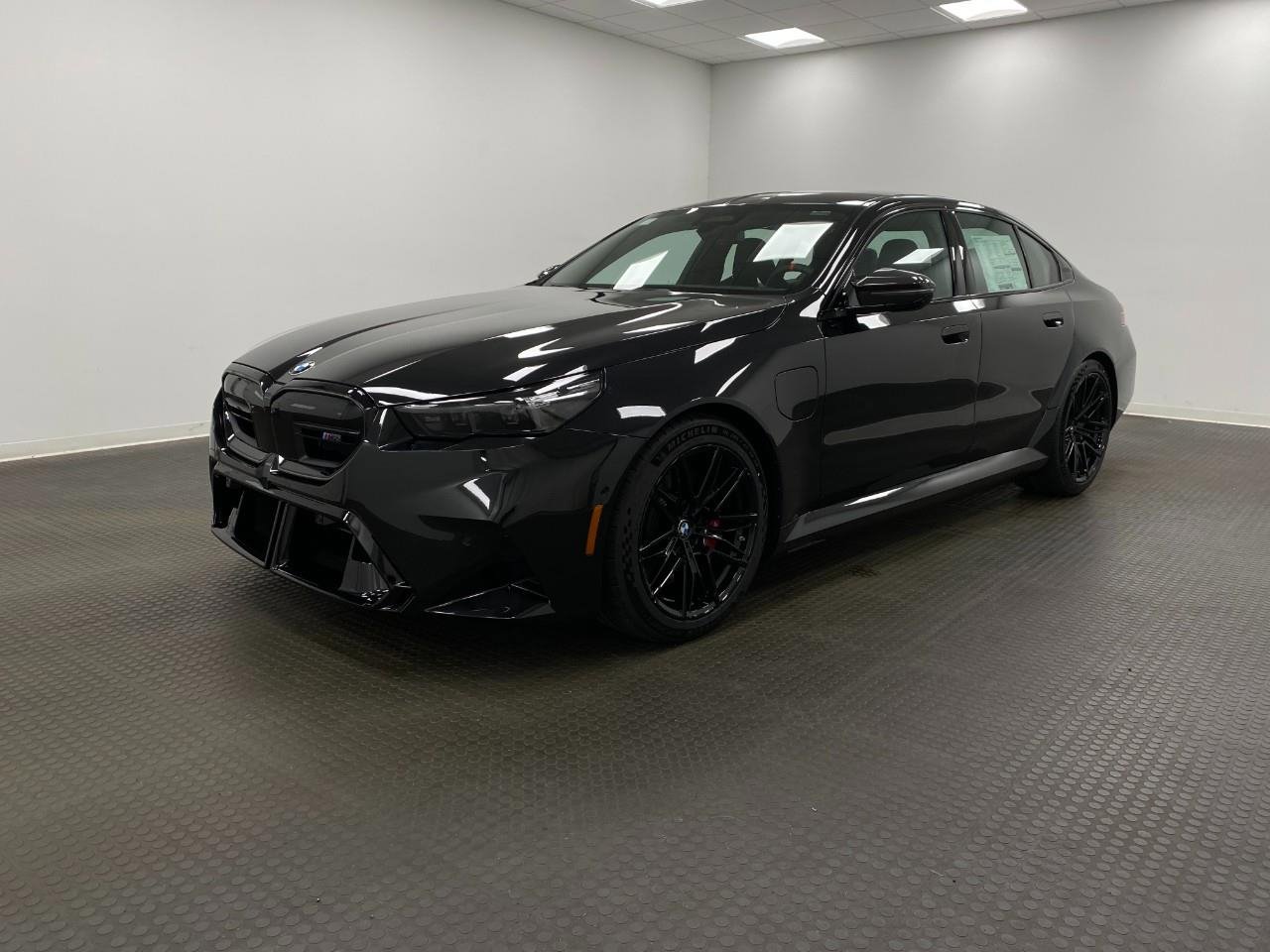 New 2026 BMW M5 w/ Carbon Package image 9