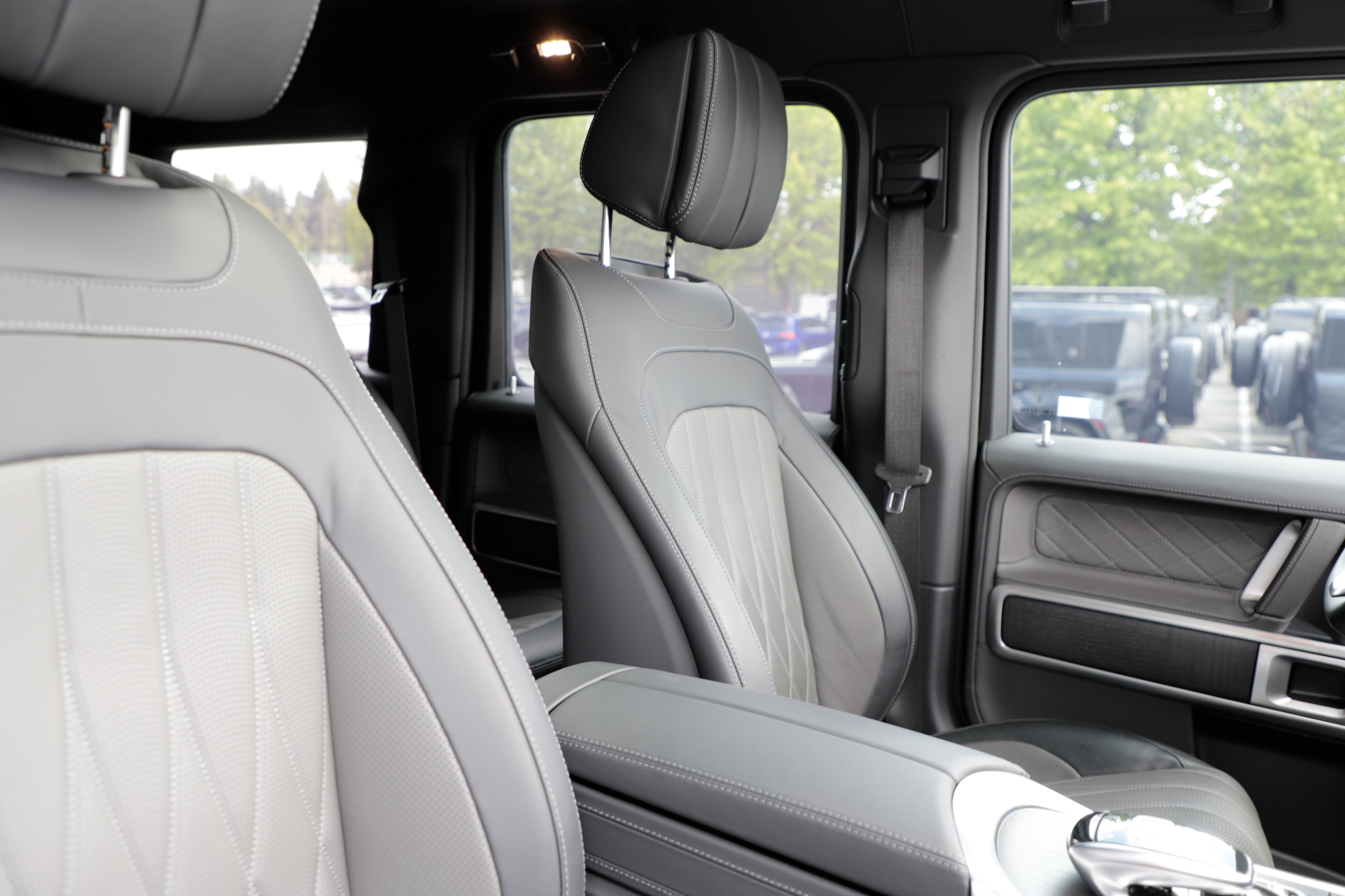 Used 2024 Mercedes-Benz G 550 image 10