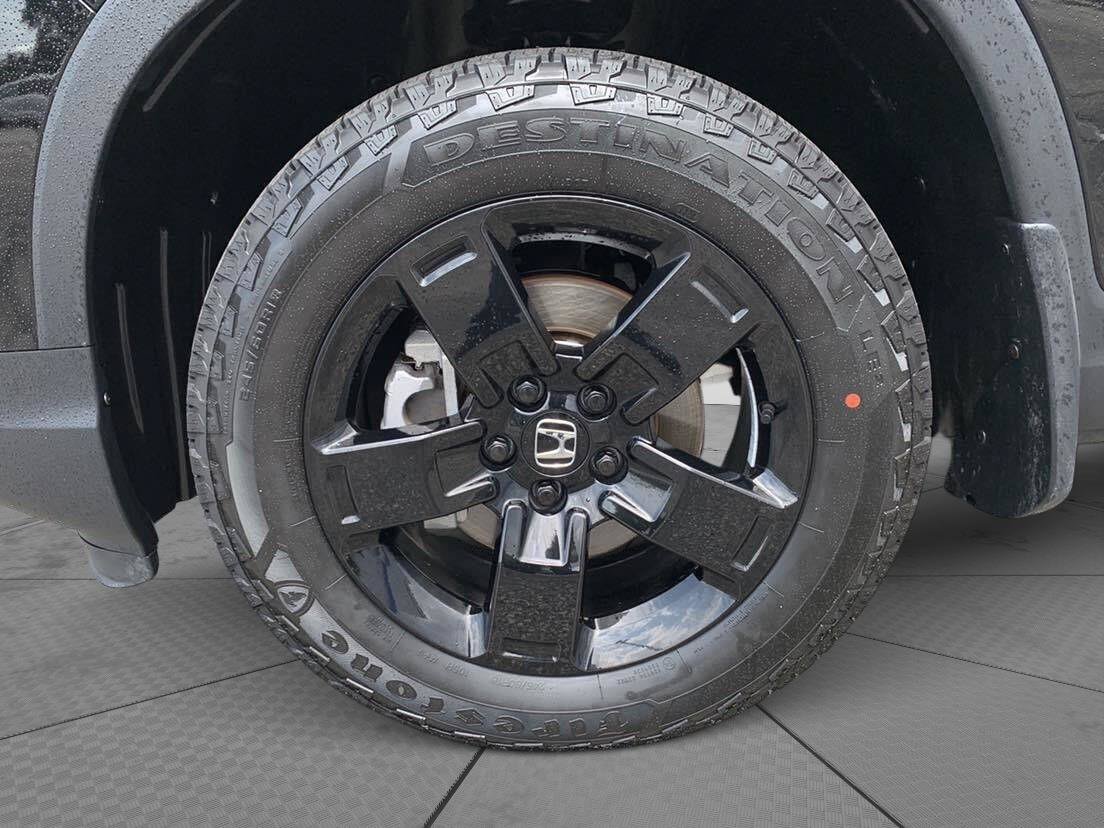 Certified 2024 Honda Ridgeline Black Edition image 9