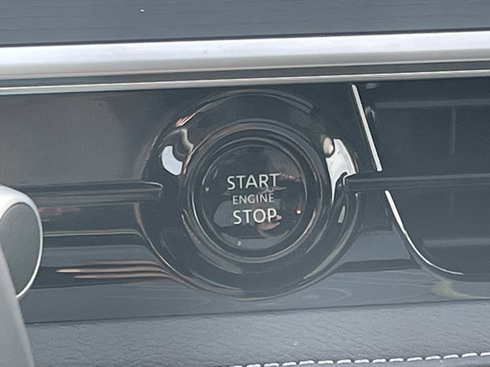 Certified 2025 INFINITI QX80 Sensory image 24