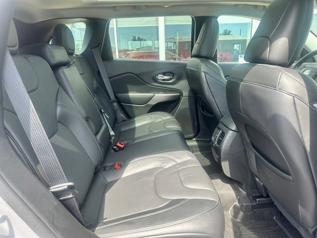 Used 2021 Jeep Cherokee Limited AWD/4WD image 16