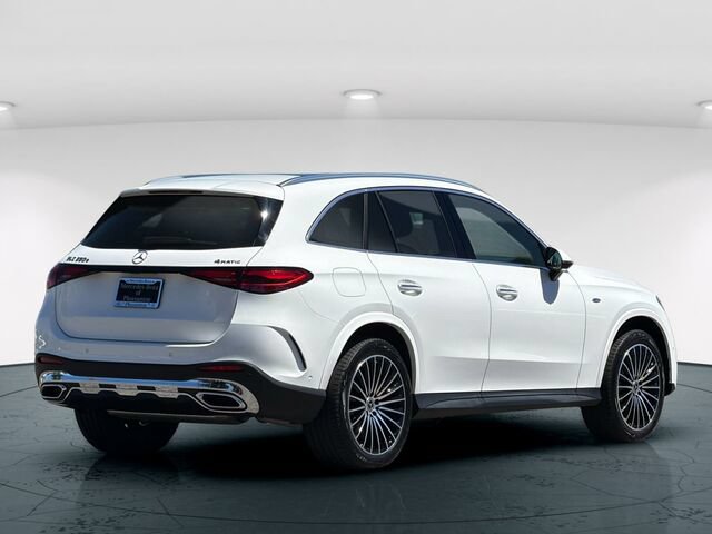 Used 2025 Mercedes-Benz GLC 350e 4MATIC image 7
