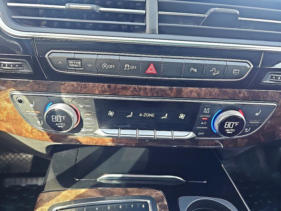 Used 2018 Audi Q7 3.0T Prestige image 28