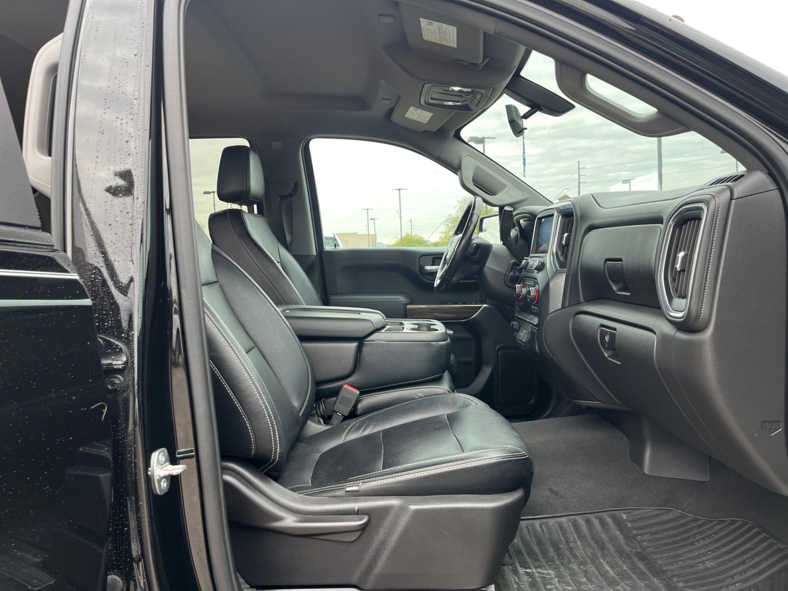 Used 2019 Chevrolet Silverado 1500 LT w/ Texas Edition image 19