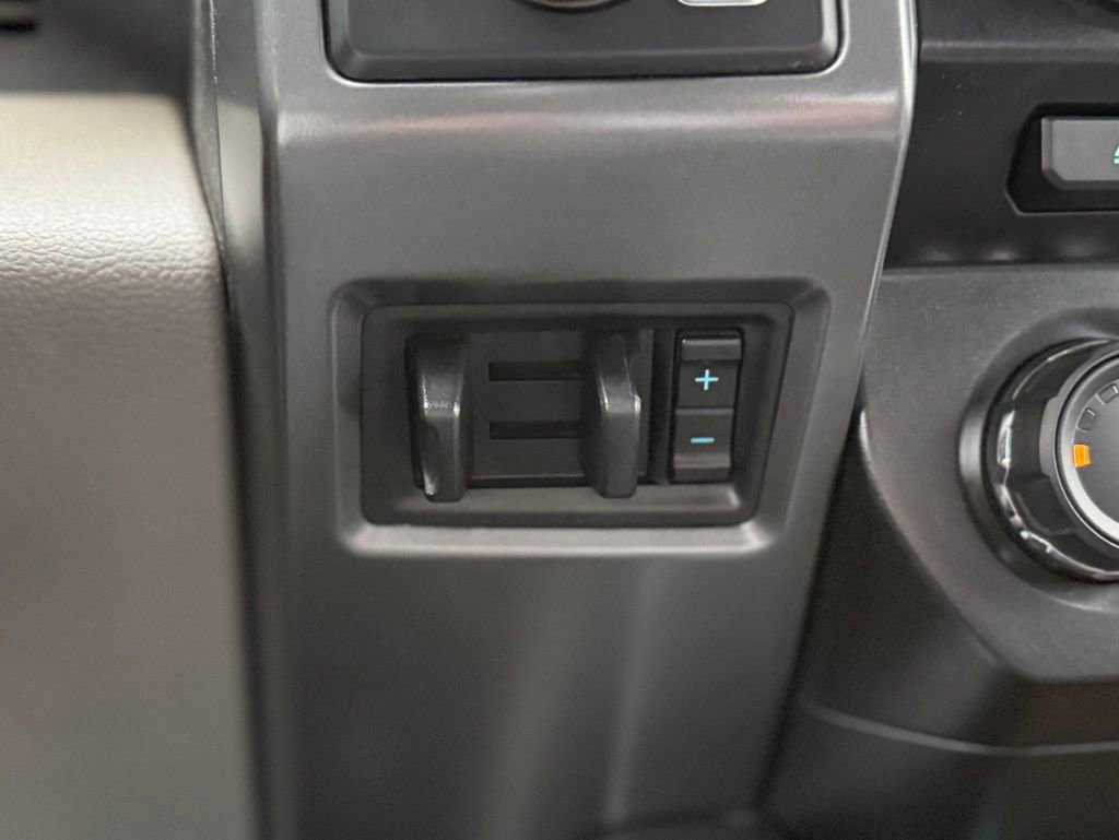 Used 2017 Ford F250 XLT w/ XLT Value Package image 14