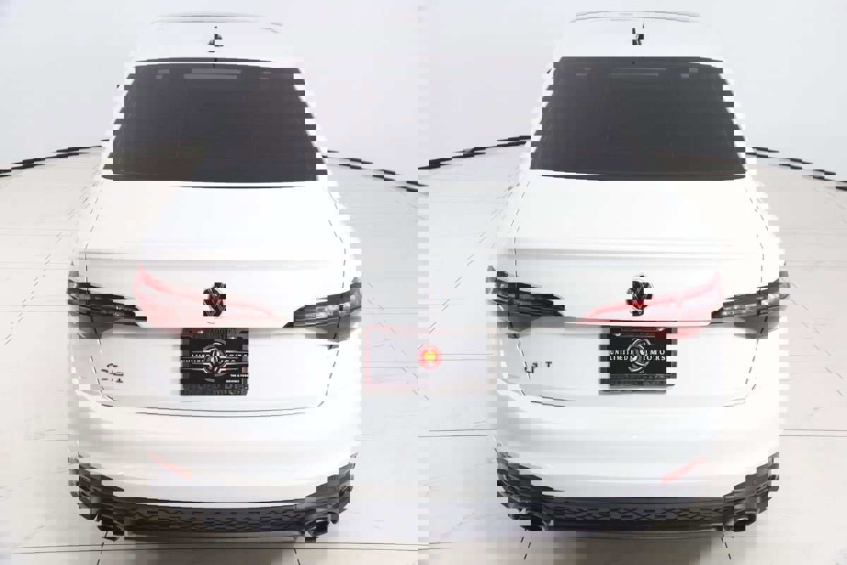 Used 2024 Volkswagen Jetta GLI Autobahn image 48