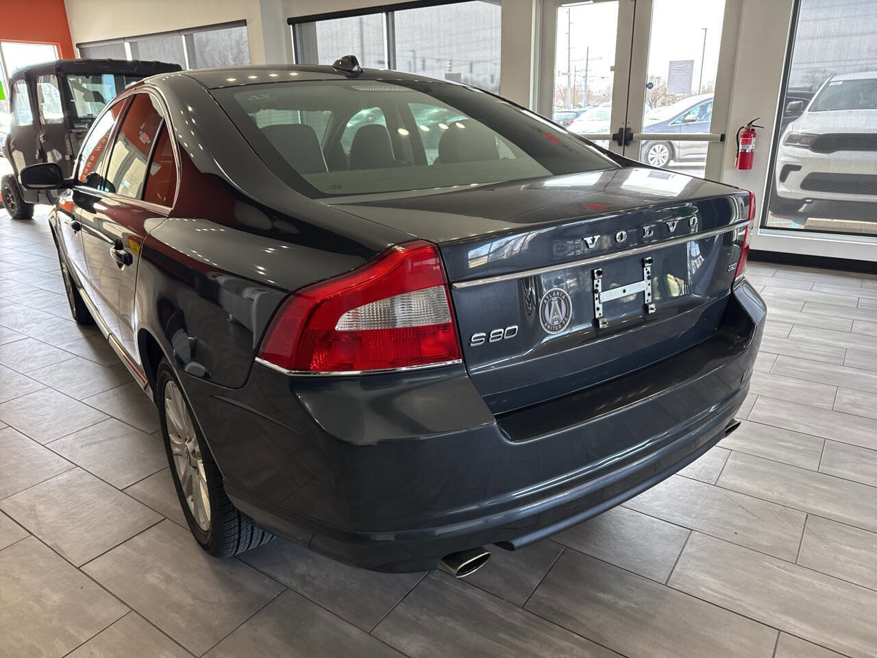 Used 2010 Volvo S80 3.2 image 4