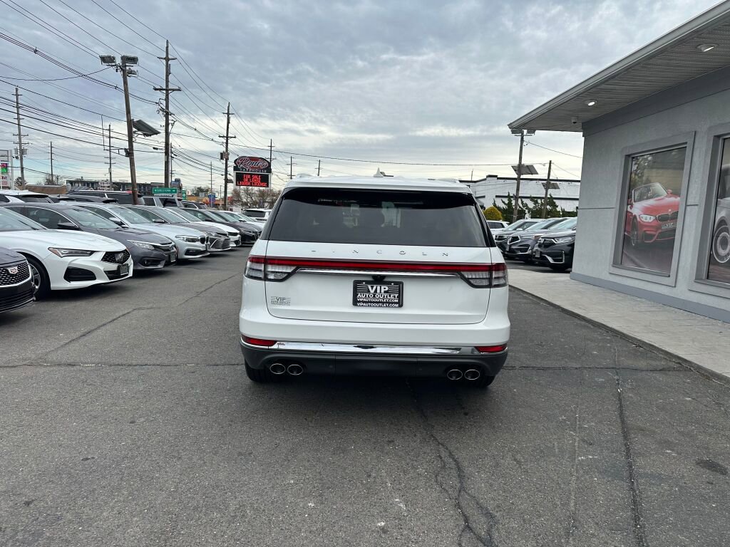 Used 2020 Lincoln Aviator Reserve w/ Equipment Group 202A image 7