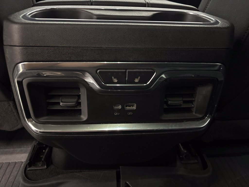 Used 2024 Chevrolet Silverado 1500 LTZ AWD/4WD image 37