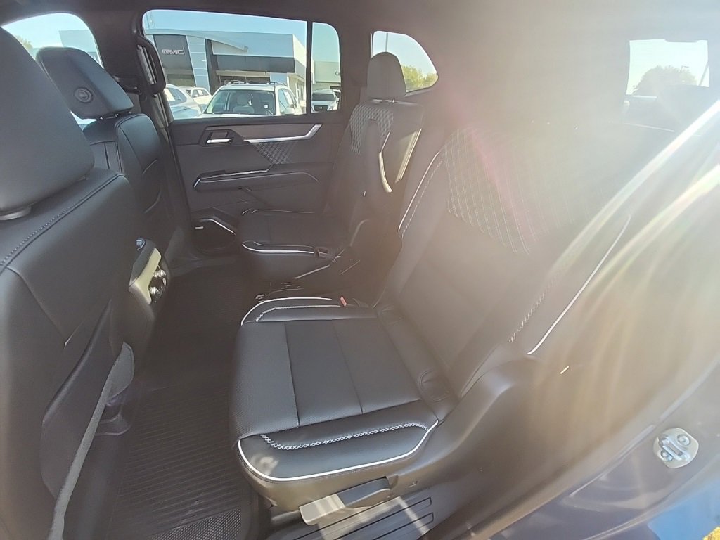 New 2026 GMC Acadia Denali w/ Super Cruise Package image 12