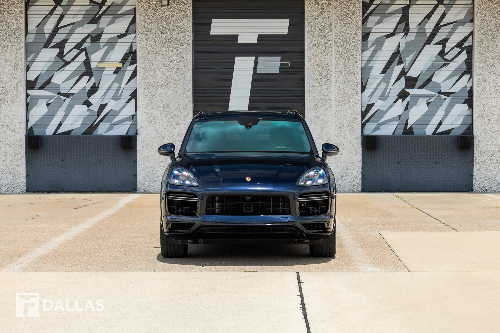 Used 2023 Porsche Cayenne Turbo S AWD/4WD image 3