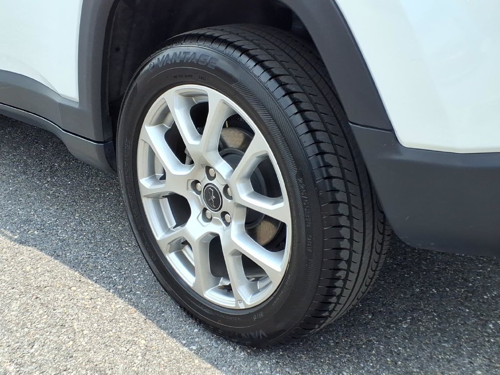Used 2025 Jeep Compass Limited AWD/4WD image 11