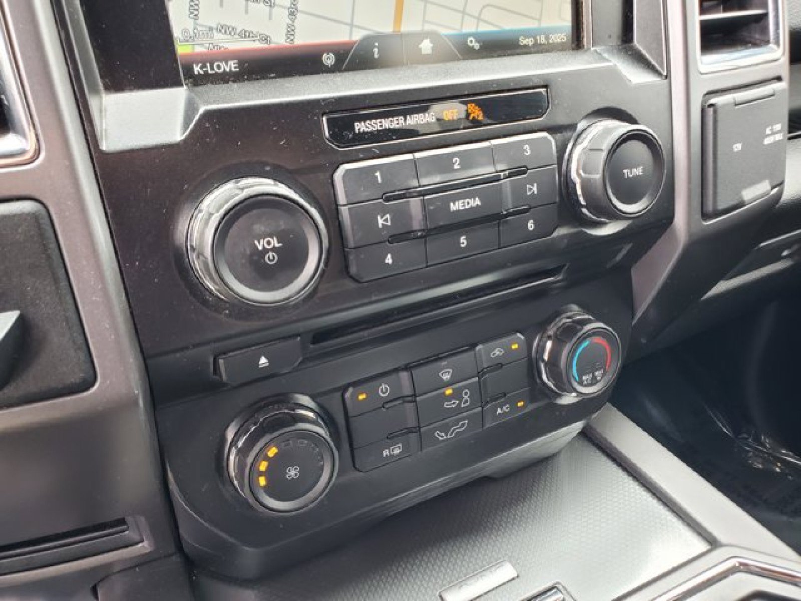 Used 2015 Ford F150 XLT w/ Equipment Group 301A Mid image 23