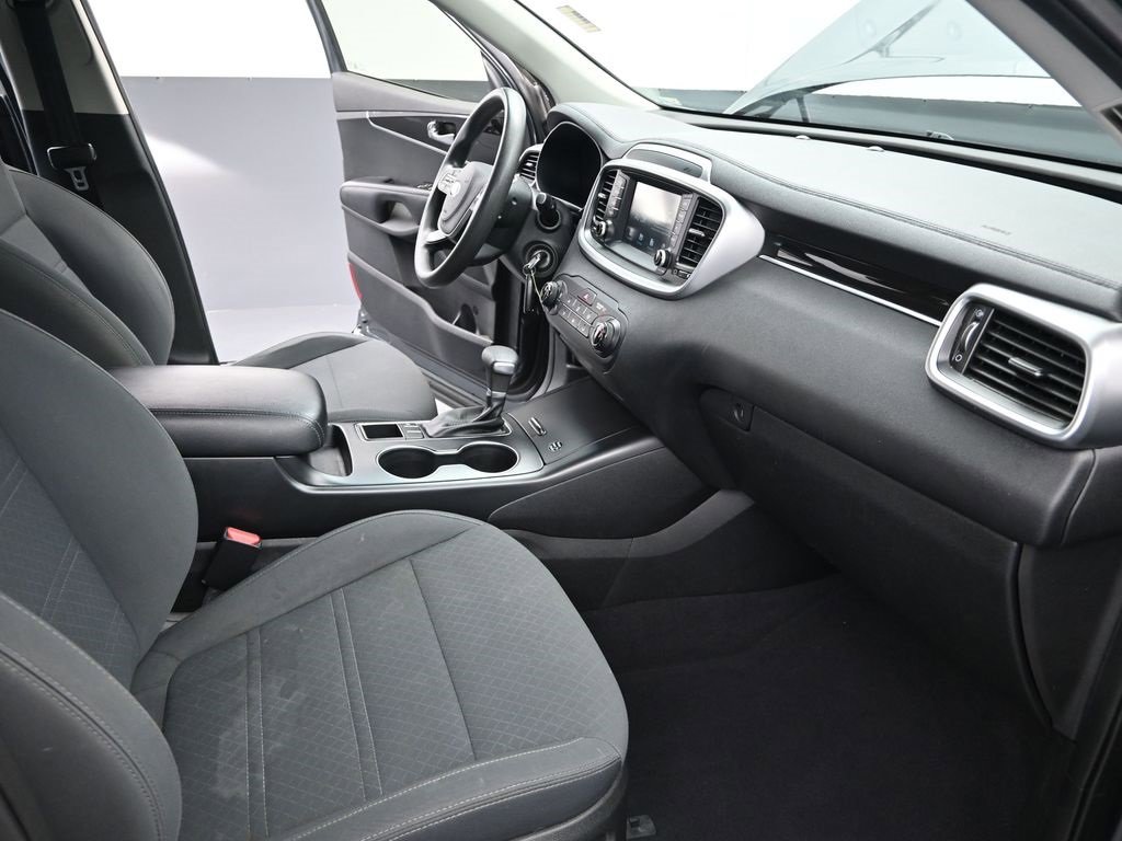 Used 2020 Kia Sorento LX image 21