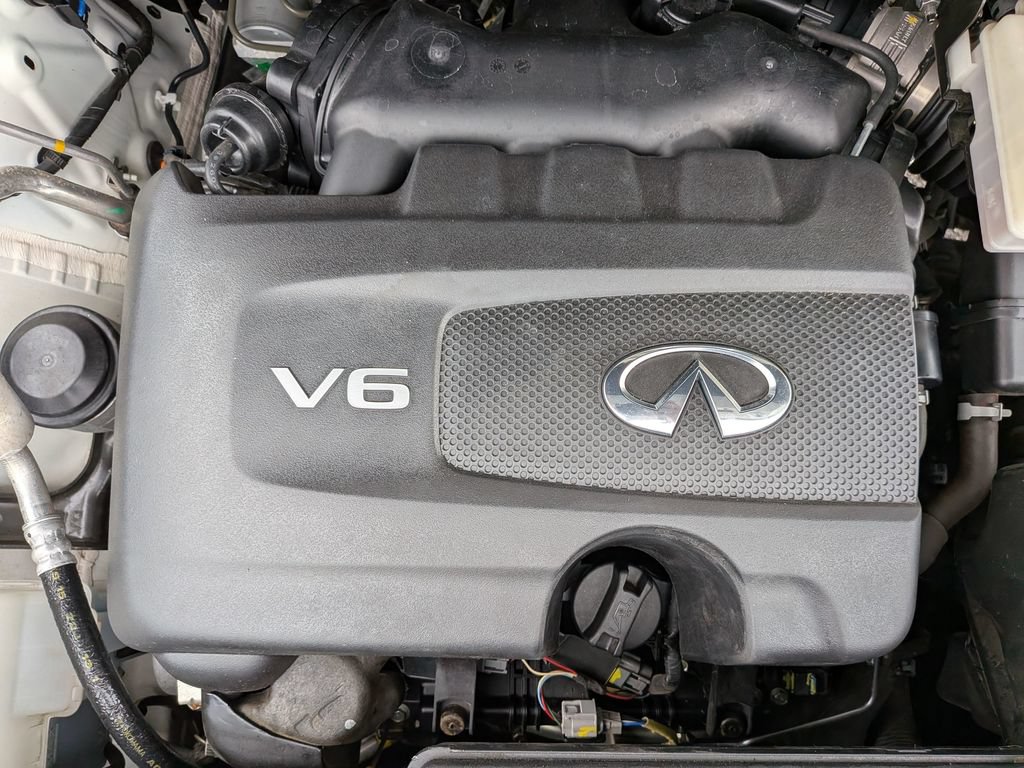 Used 2023 Nissan Pathfinder Platinum w/ Cargo Package AWD/4WD image 13
