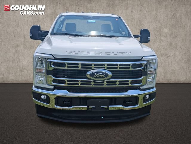 New 2026 Ford F350 XL w/ XL Chrome Package AWD/4WD video 2