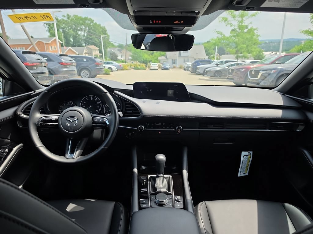 Certified 2025 MAZDA MAZDA3 s Sport w/ Appearance Package FWD image 17