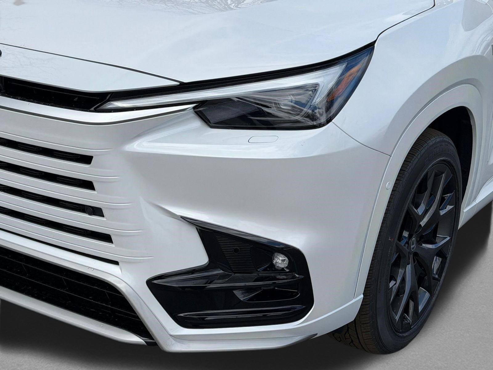 New 2026 Lexus TX 500h AWD image 10