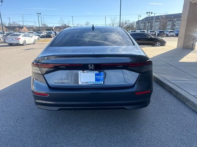 Certified 2025 Honda Accord SE image 3