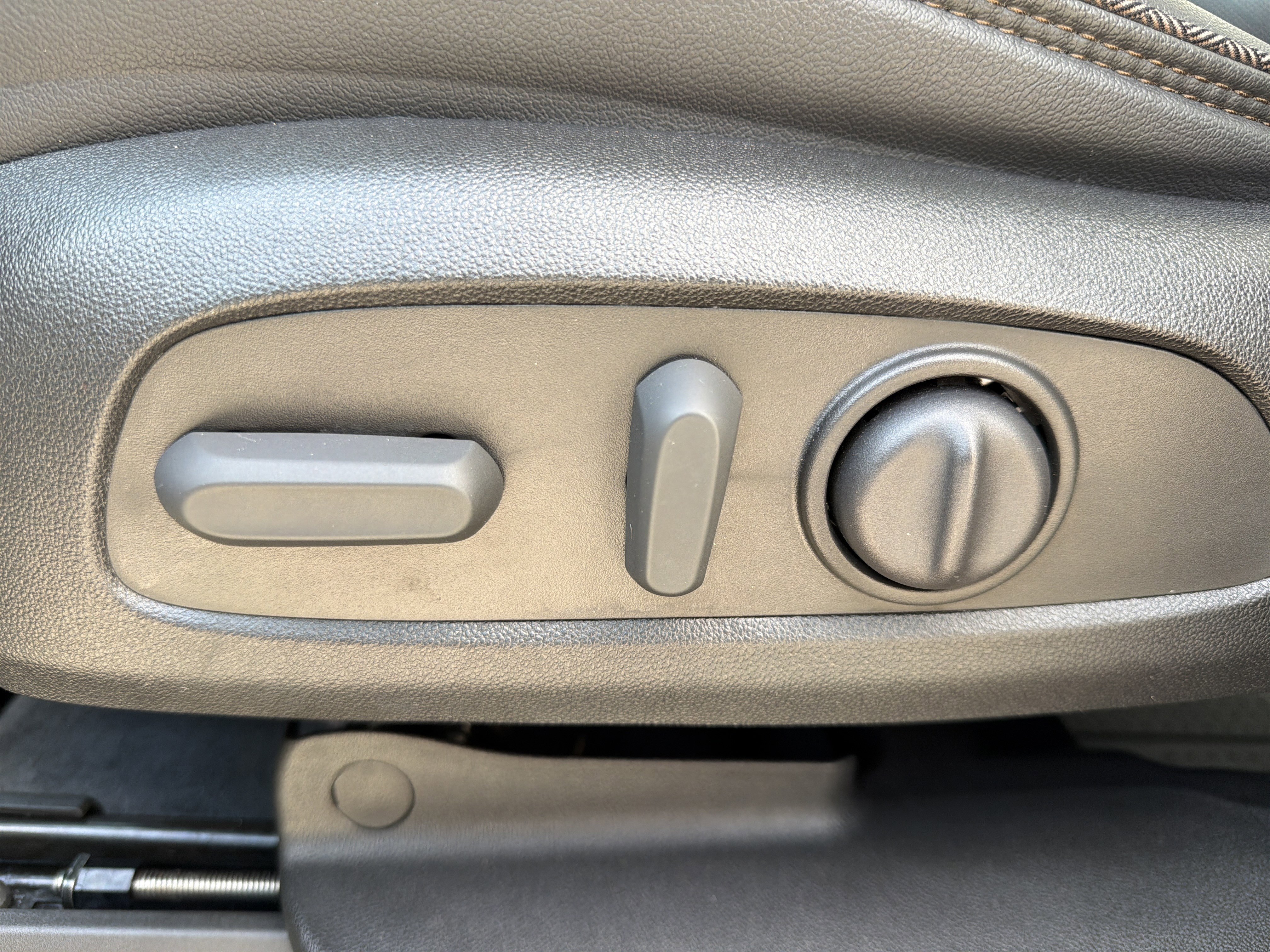 Certified 2023 Chevrolet Traverse High Country image 22