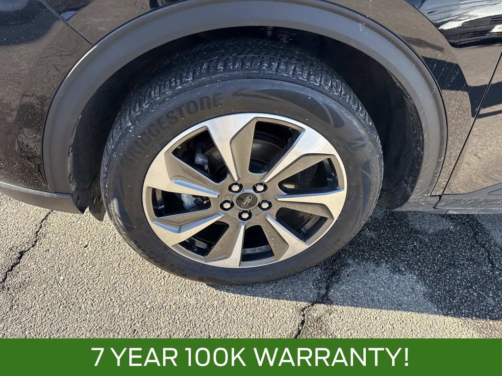 Used 2023 Ford Escape Platinum w/ Premium Technology Package image 11