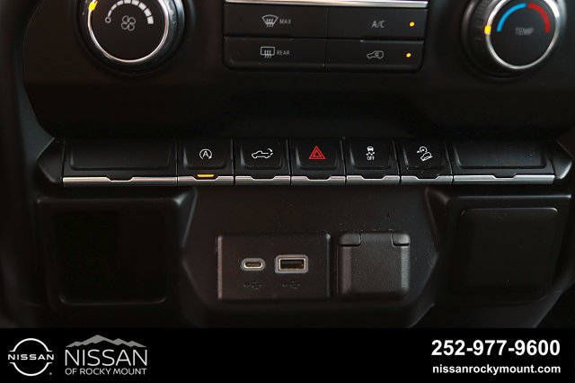 Used 2020 Chevrolet Silverado 1500 LT Trail Boss w/ Bed Protection Package AWD/4WD image 21