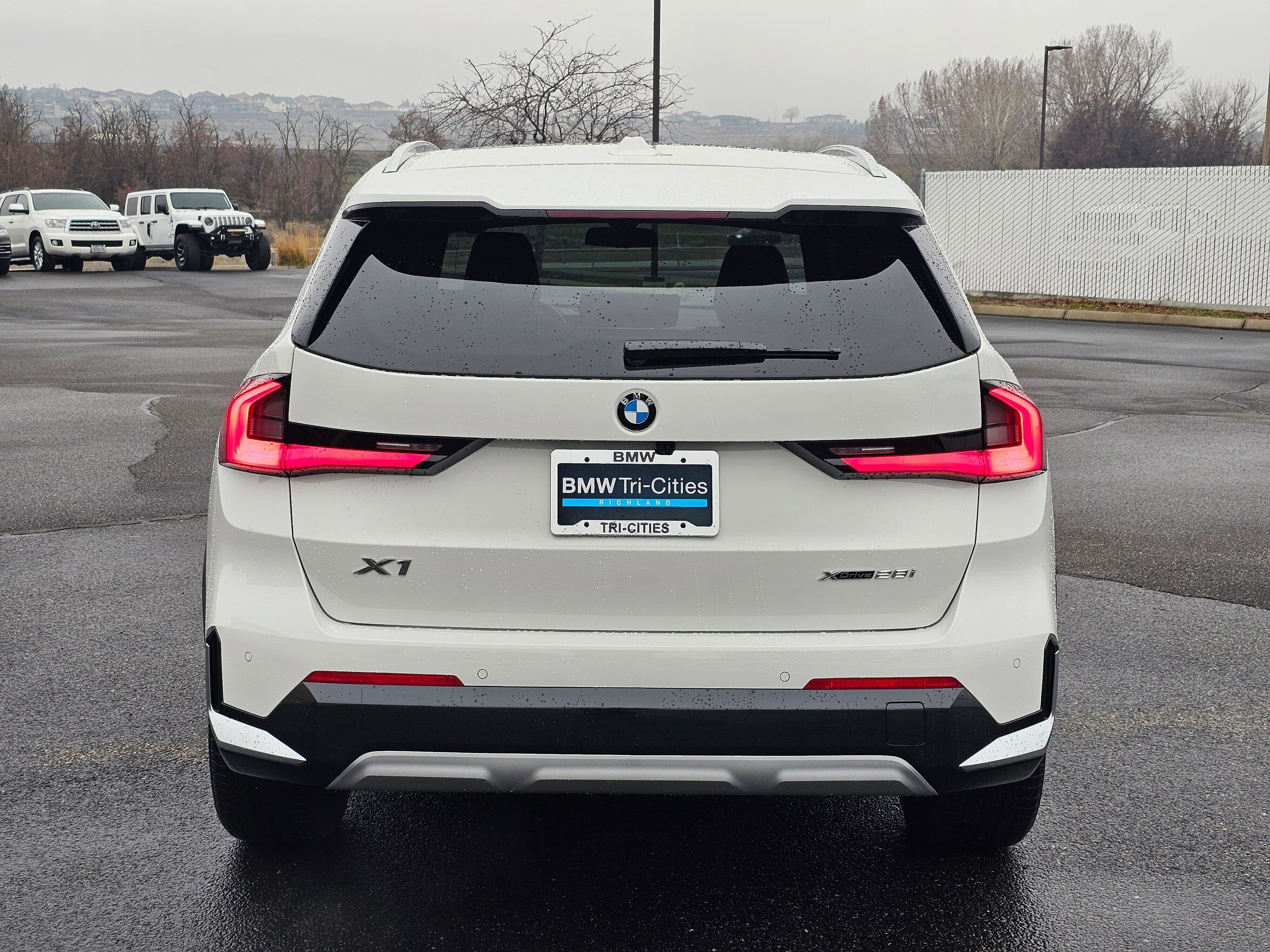 New 2026 BMW X1 xDrive28i w/ Technology Package image 6