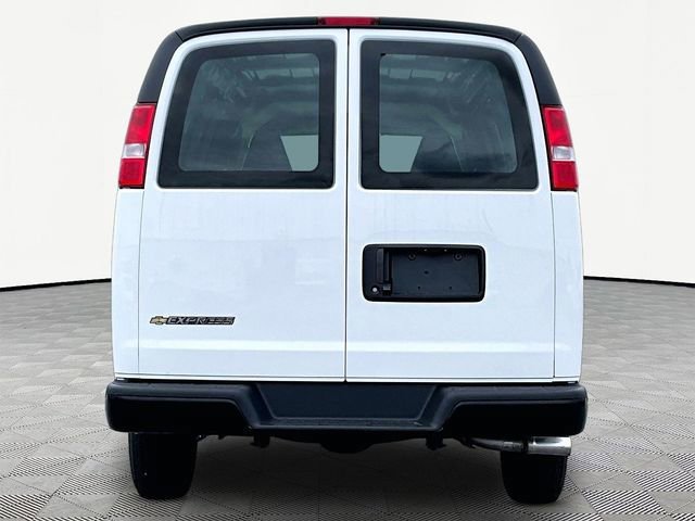 New 2026 Chevrolet Express 2500 w/ Driver Convenience Package RWD image 5