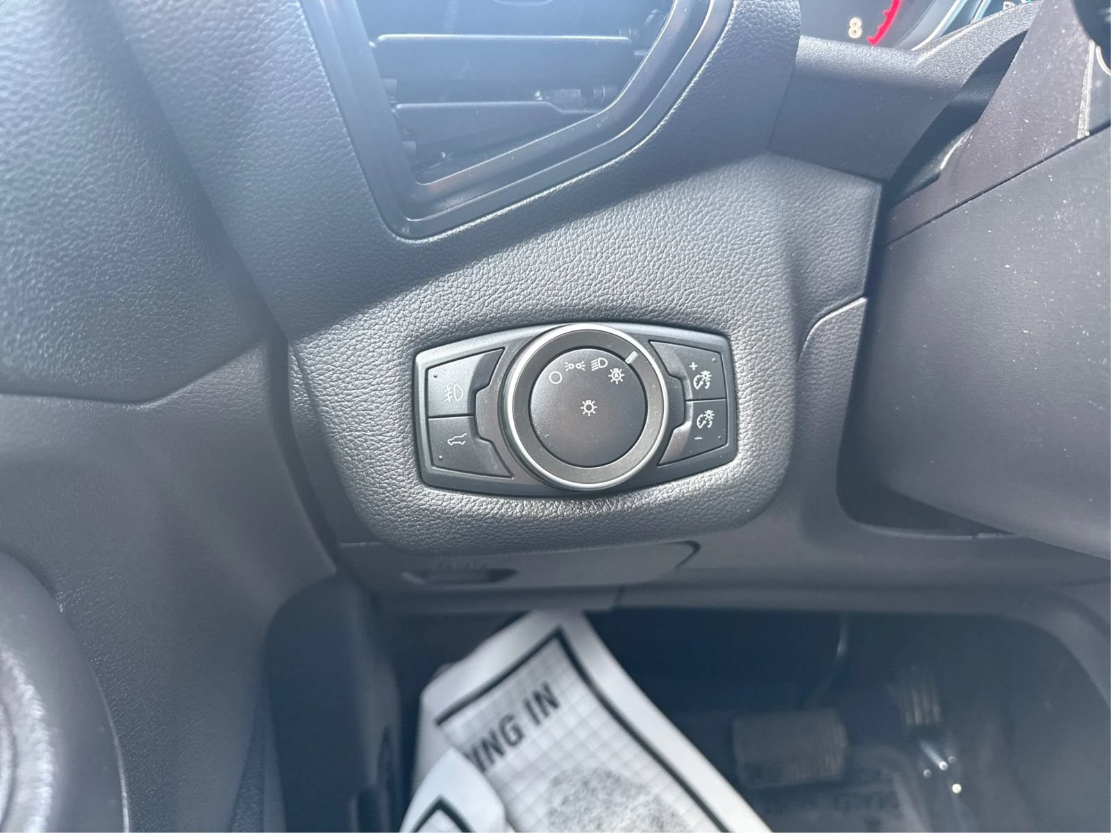 Used 2019 Ford Escape SE AWD/4WD image 18