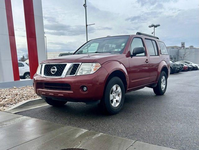 Used 2008 Nissan Pathfinder S image 2