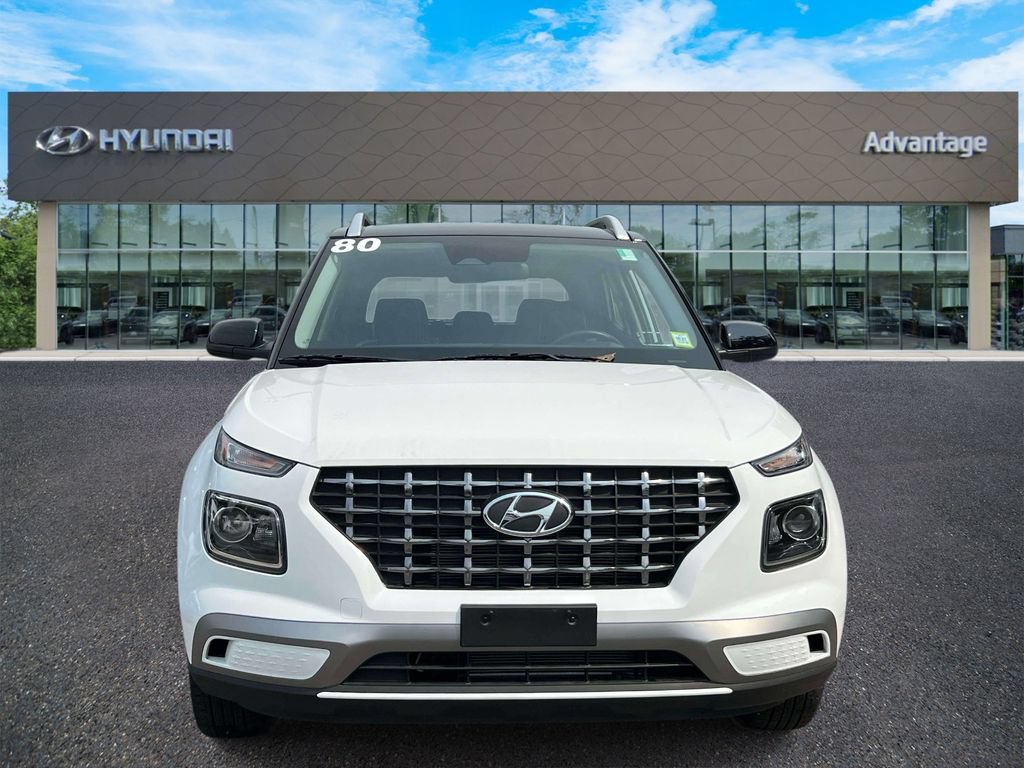 Certified 2026 Hyundai Venue SEL FWD image 2