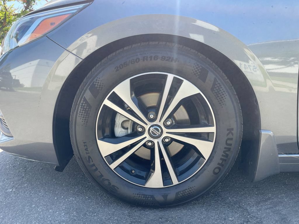 Used 2020 Nissan Sentra SV FWD image 18