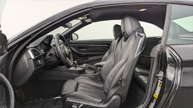 Used 2018 BMW M4 Convertible image 14