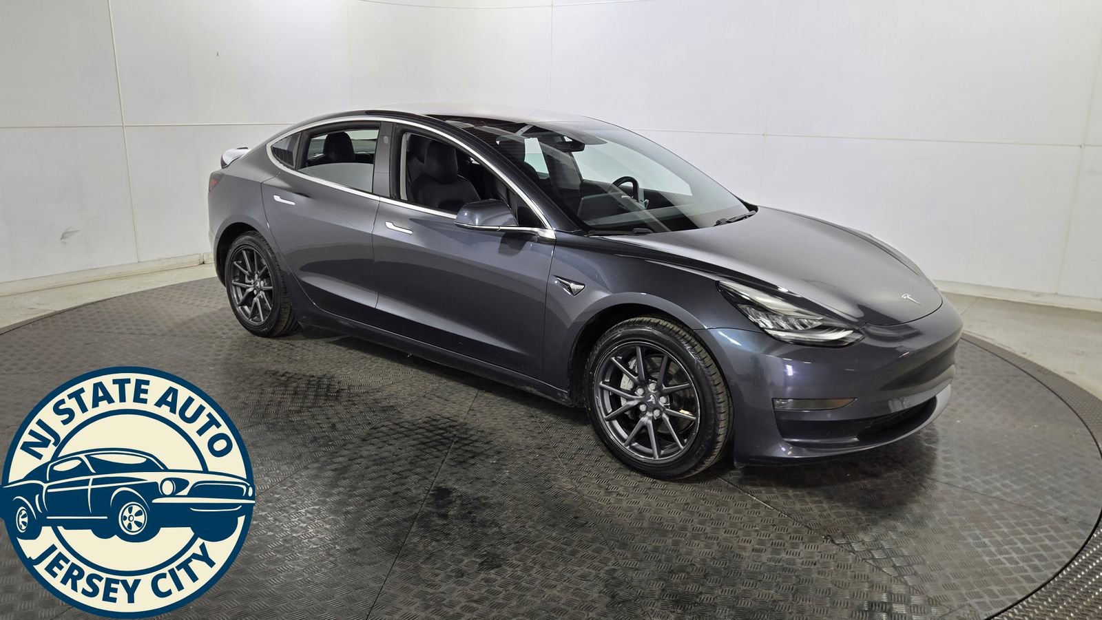Used 2018 Tesla Model 3 Long Range AWD/4WD image 9