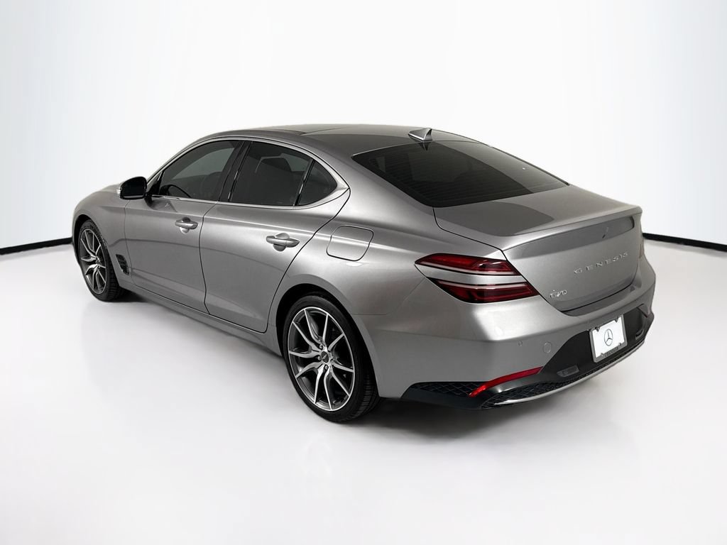 Used 2022 Genesis G70 2.0T w/ Prestige Package RWD image 7