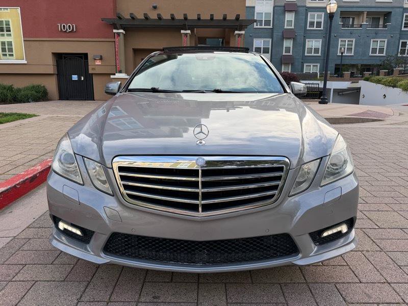 Used 2010 Mercedes-Benz E 550 Sedan image 15