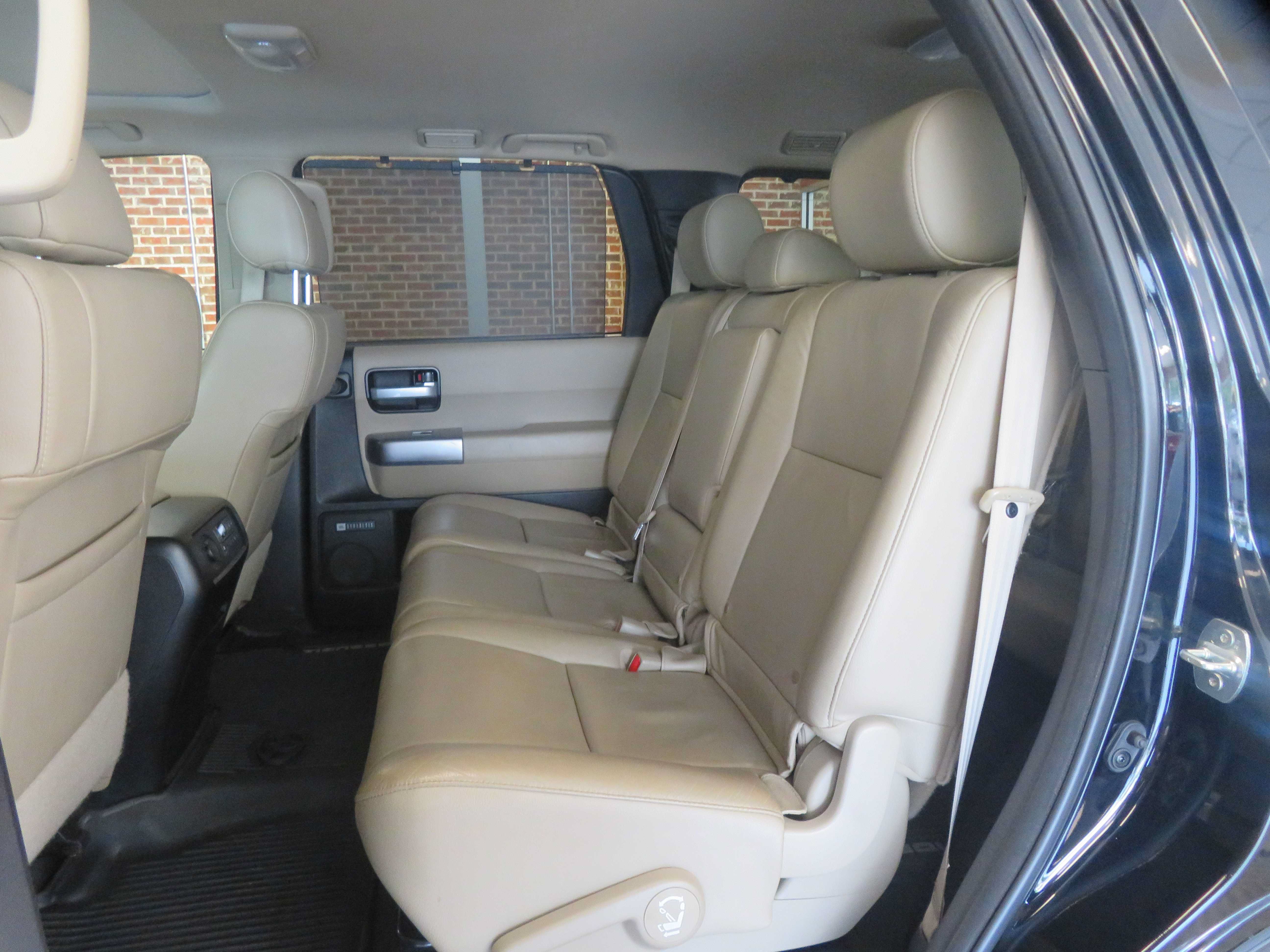 Used 2020 Toyota Sequoia Limited w/ Safety & Convenience Package AWD/4WD image 20