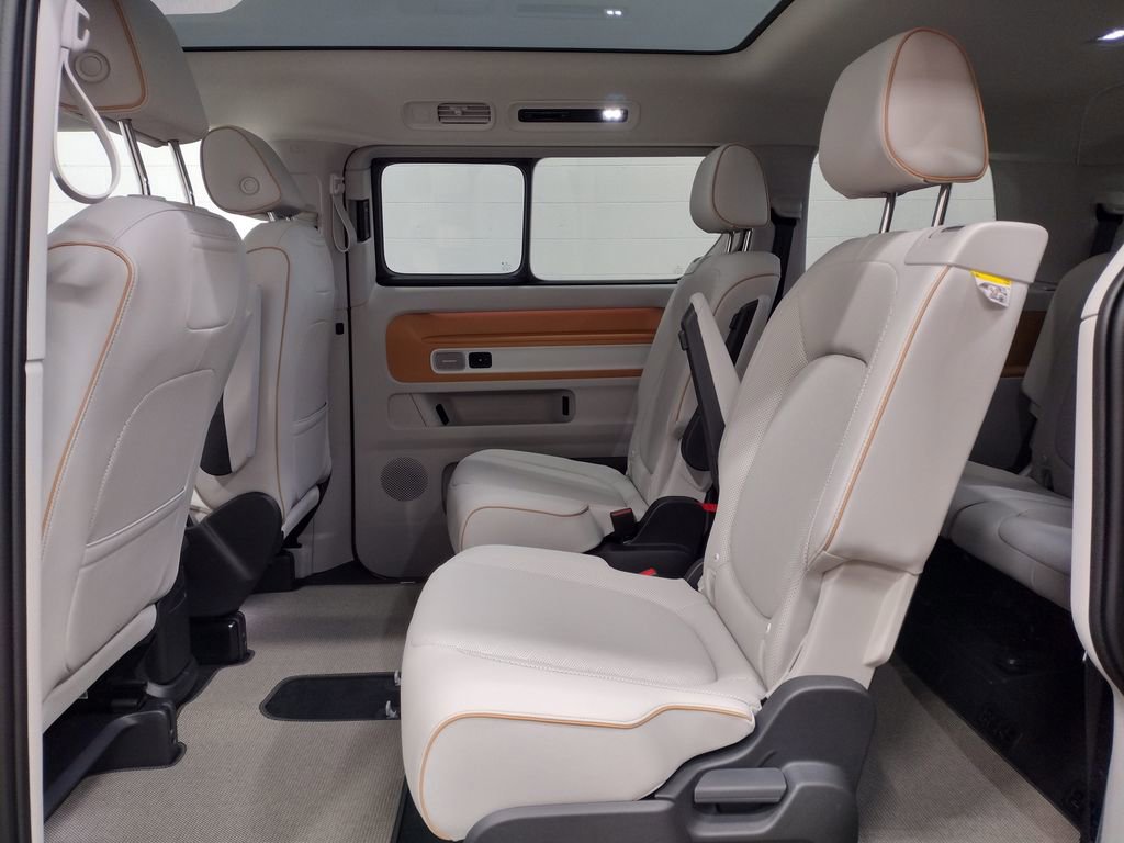 New 2025 Volkswagen ID. Buzz 1st Edition image 29