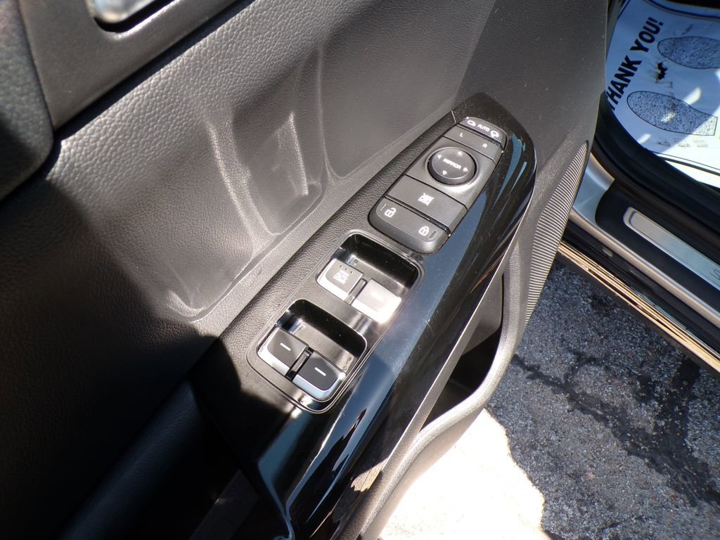 Used 2020 Kia Sportage S w/ S Premium Package FWD image 21