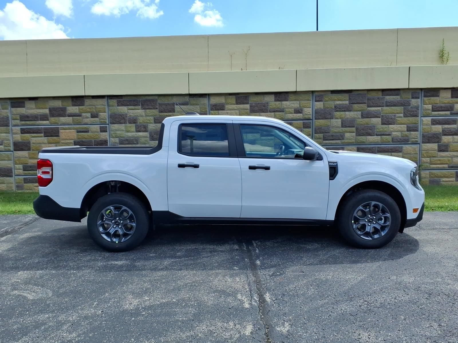 New 2026 Ford Maverick XLT w/ Equipment Group 301A AWD/4WD image 11